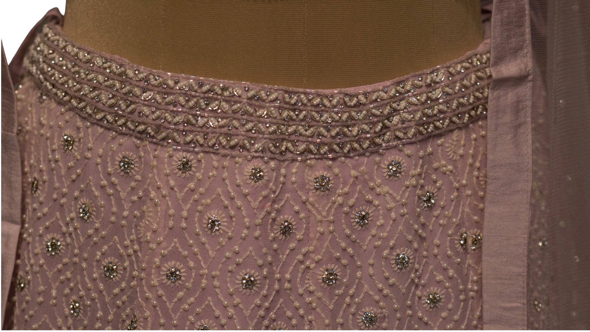 Lehnga BL001
