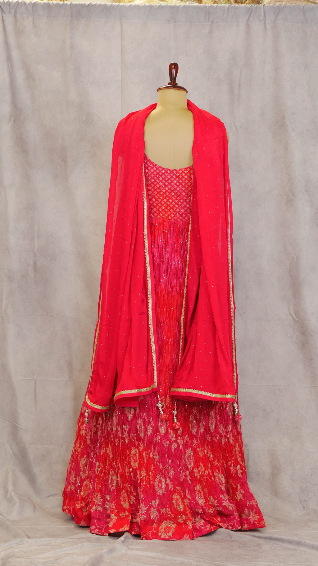 Gowns SWT2767